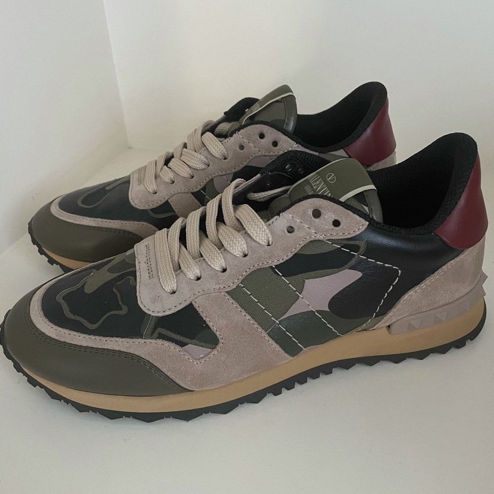 Valentino Sneakers